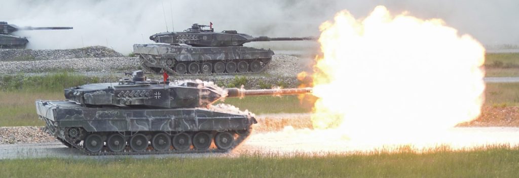 1280px German Leopard 2A6 from 3rd Panzer Battalion fires its main gun during the shoot off of Strong Europe Tank Challenge 40964003420 cropped