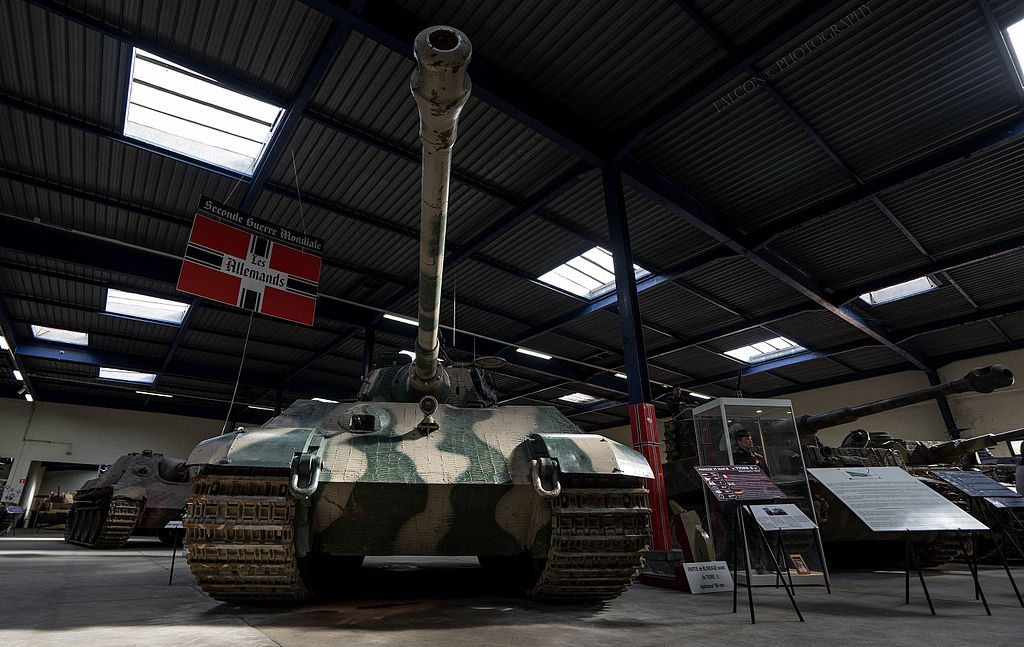 1024px Königstiger color 2